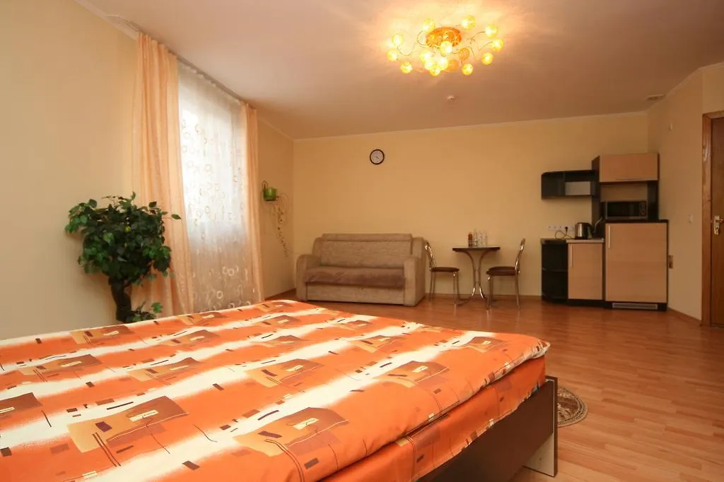 Economy Express Voyage Lviv Hotel 0*,  Oekraïne
